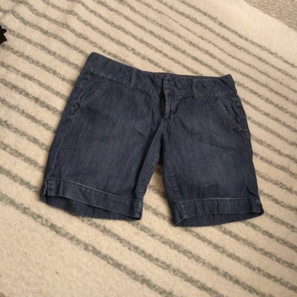 American Eagle Denim Shorts Size 12